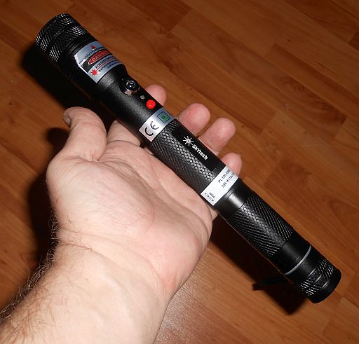  Size of product w/hand to show scale